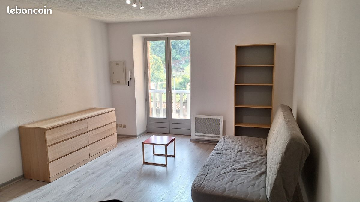 Appartement 1 pièce 24 m² · à Voiron · 24 m² · 460 €
