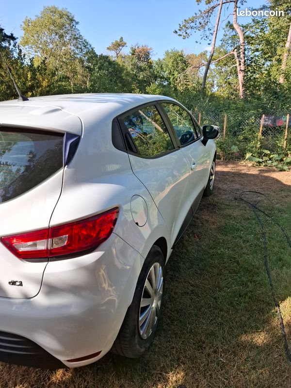 Clio 4 (image 2)