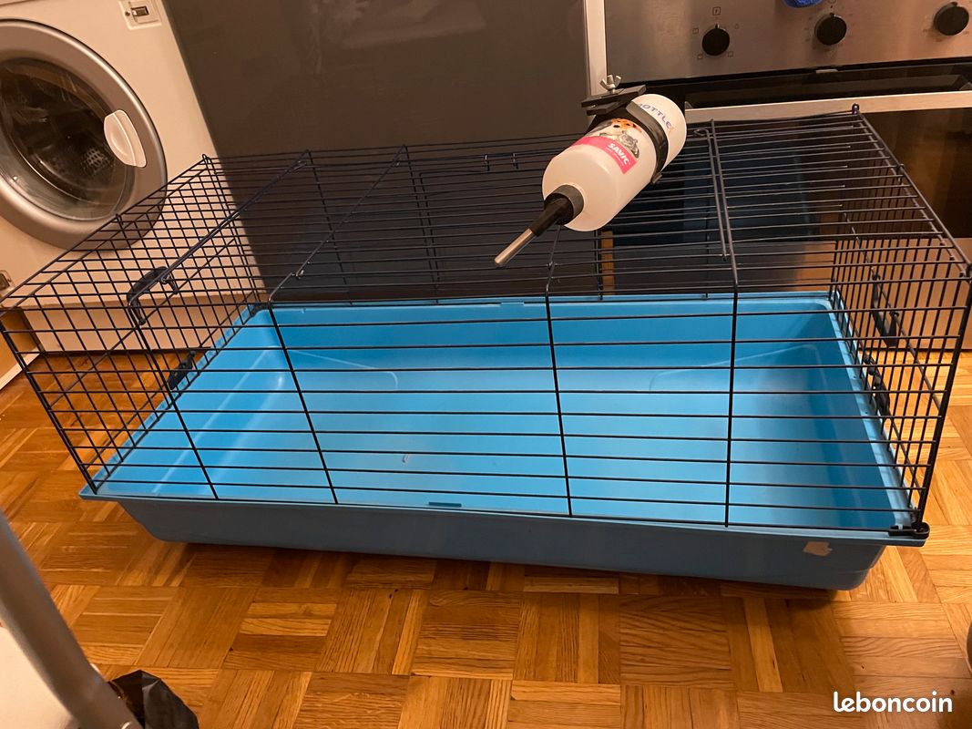 Cage (image 1)