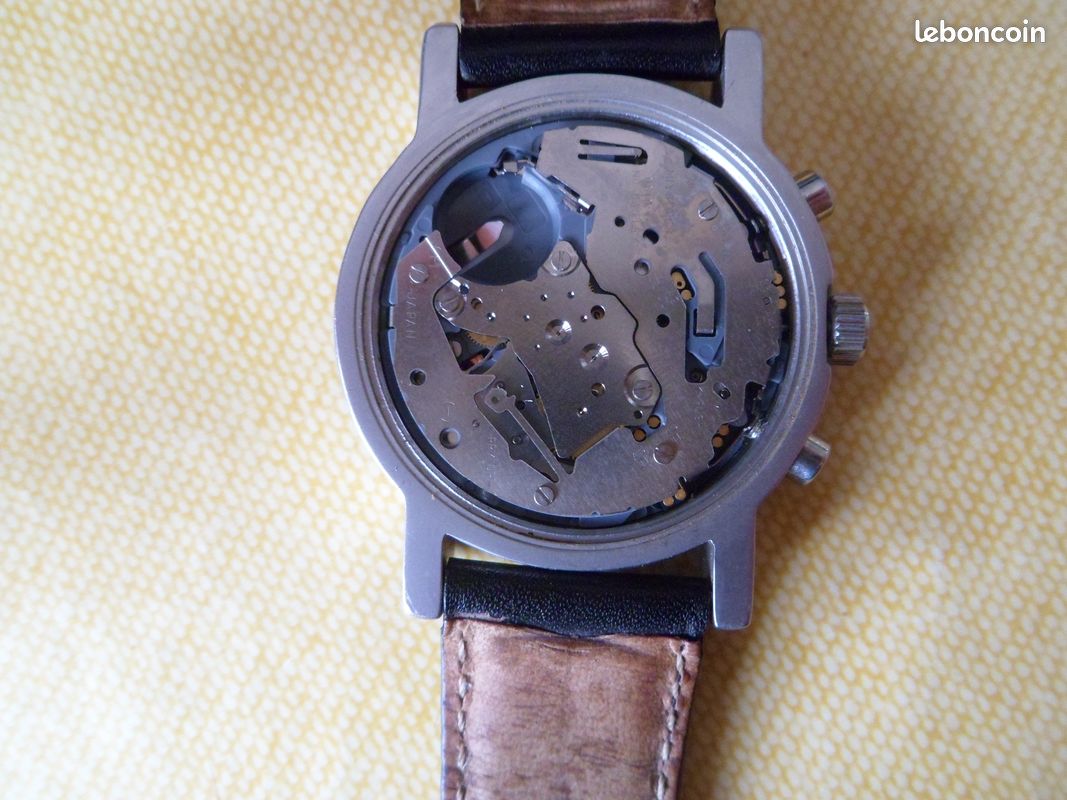 Montre à Aiguille Chromée MYIOTA OS.10 - Sans Marque, Neuve Sans étiquette (style Minimaliste)