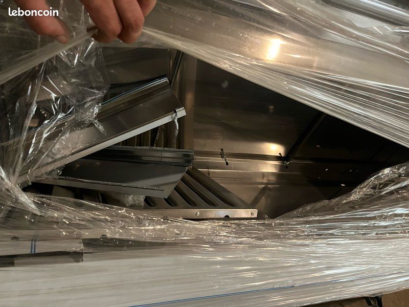 Hotte de cuisine professionnelle neuve (image 2)