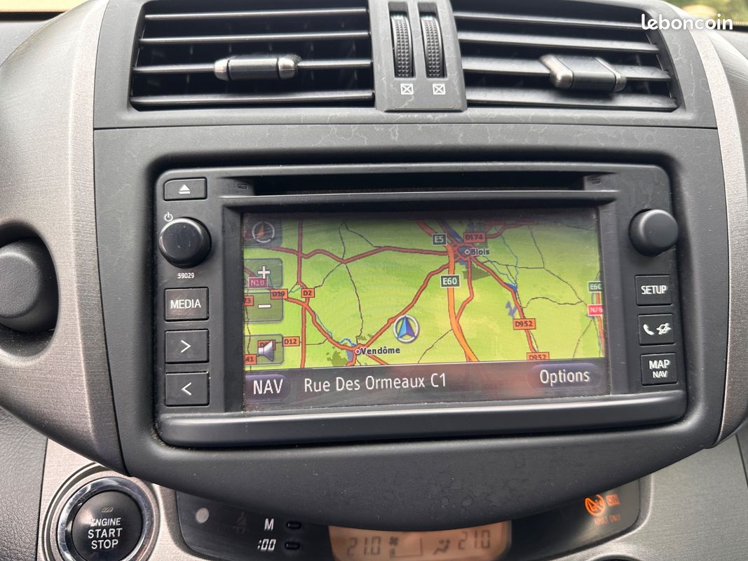 Toyota RAV4 2.2 D4D 150 Cv LIMITED EDITION ✅ SUIVI ENTRETIEN ✅ (image 28)