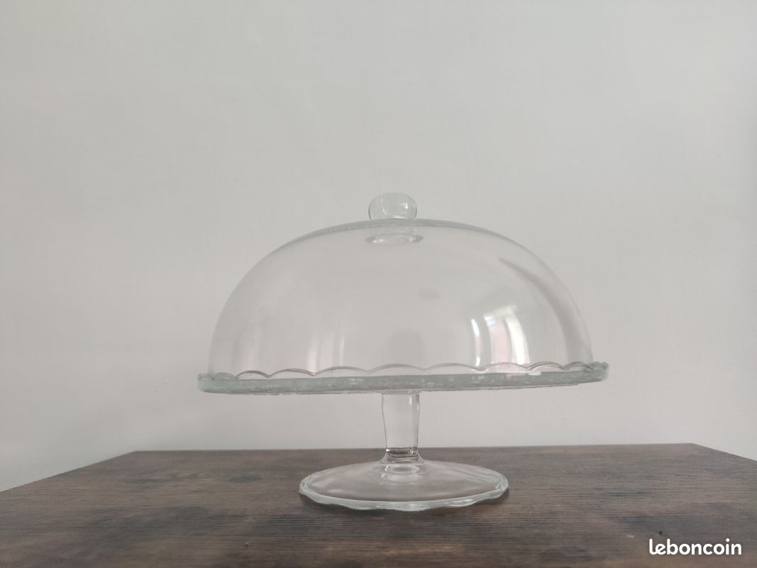 Cloche à gâteaux en verre (image 2)