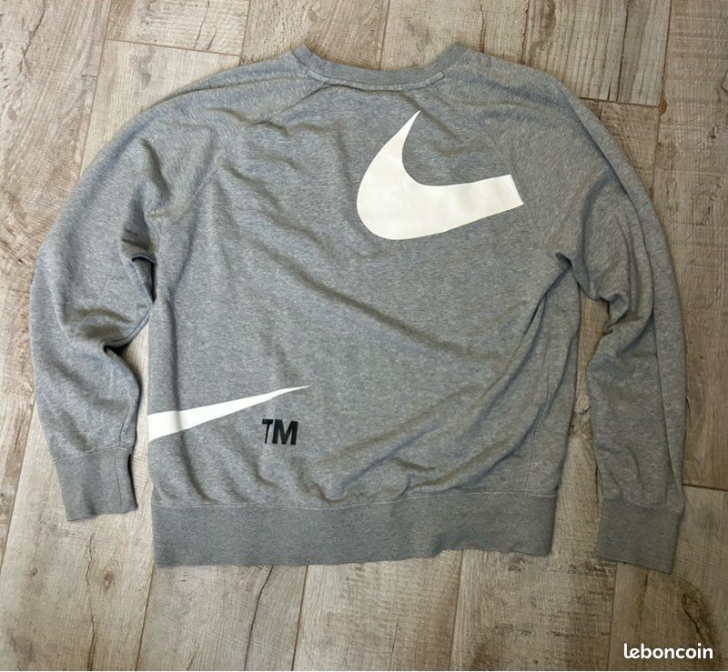 Pull Nike gris (image 2)