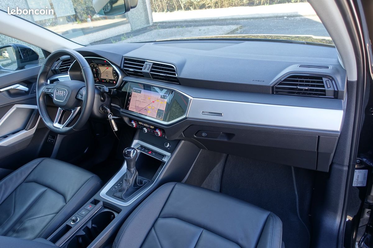 Q3 Sportback 45 Tfsi e S-Tronic 245ch Hybride Rechargeable Virtual cockpit/Cuir chauffants/Caméra/Hayon électrique/1*Main/Garantie 12 mois (image 6)