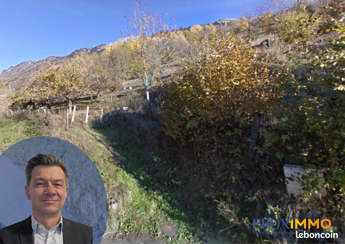 Terrain 409 m² · à Oz · 409 m² · 157 000 €