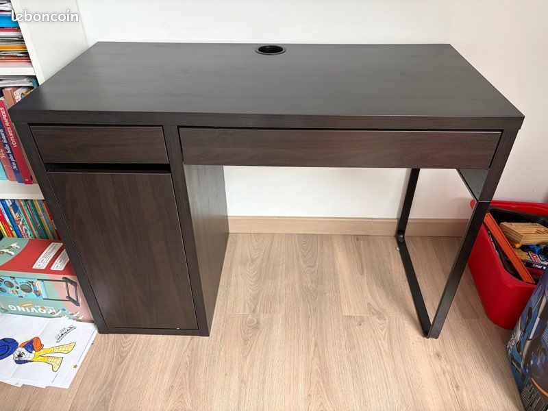 Bureau ikéa (image 1)