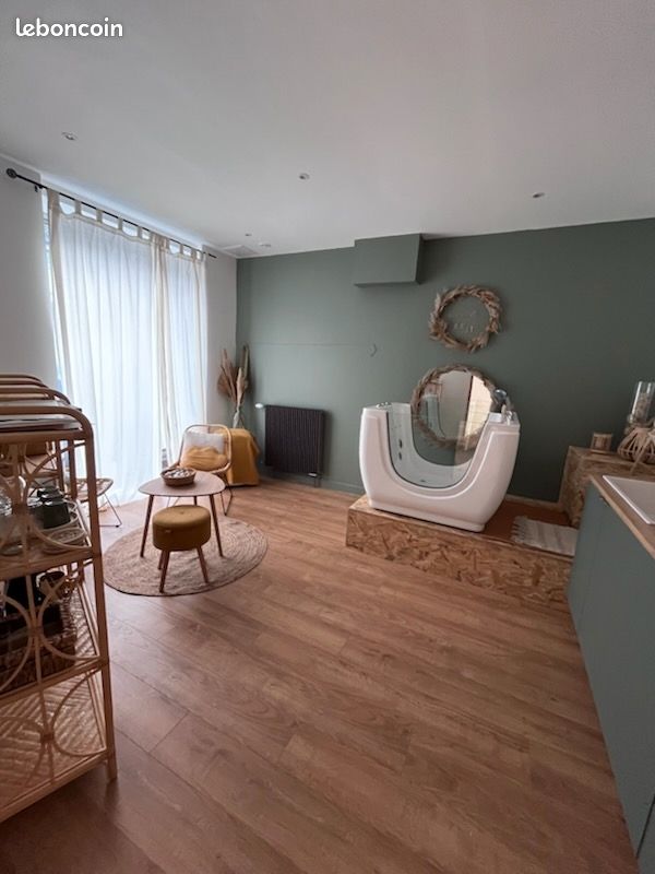 Local commercial 1 pièce 18 m² · à Annezin · 18 m² · 420 €/mois