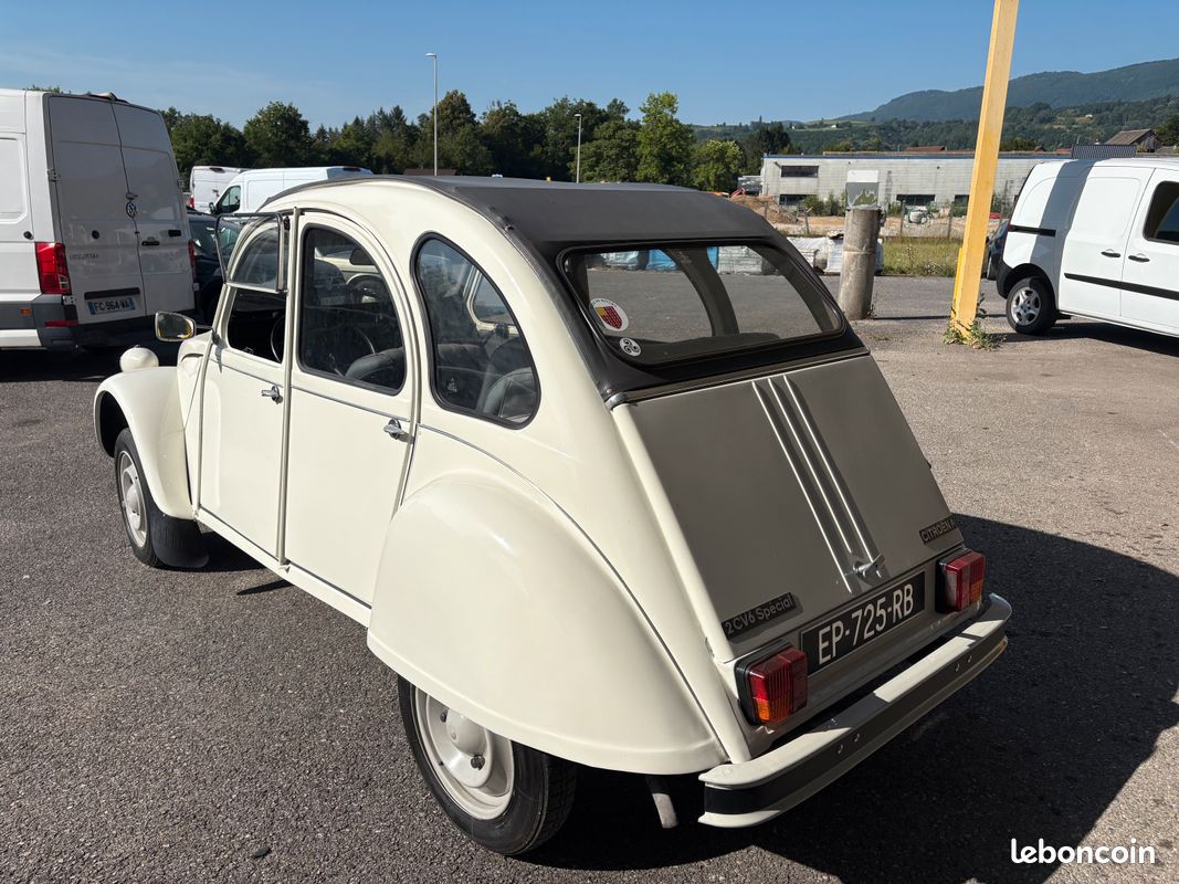 CITROEN 2 CV 6 SPECIAL - Restauration complète - 1986 - 25 700 km - Faible kilométrage (image 3)