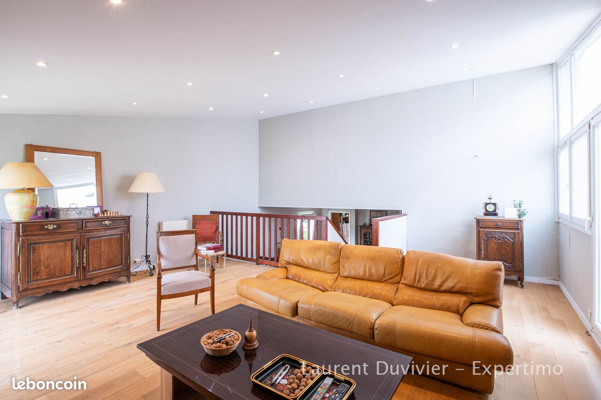 Appartement 4 pièces 98 m² · à Les Ulis · 98 m² · 215 000 €
