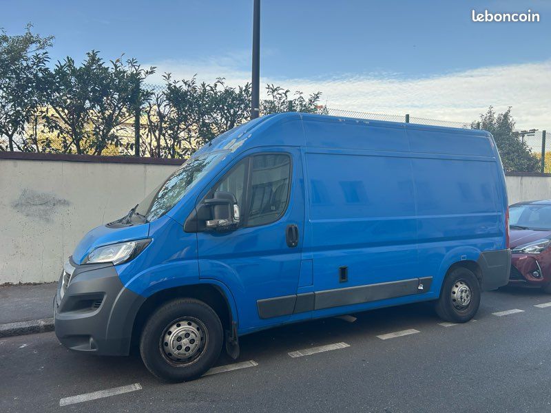 Peugeot (image 1)