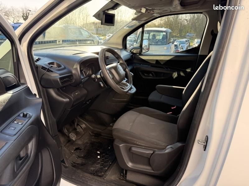 Citroen Berlingo Van M 650kg BlueHDi 100 Club CAMERA / 9575 ht (image 12)