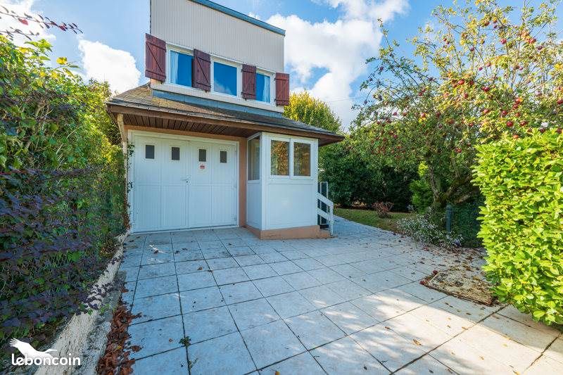 Maison 6 pièces 122 m² · à Jouars-Pontchartrain · 122 m² · 369 000 €
