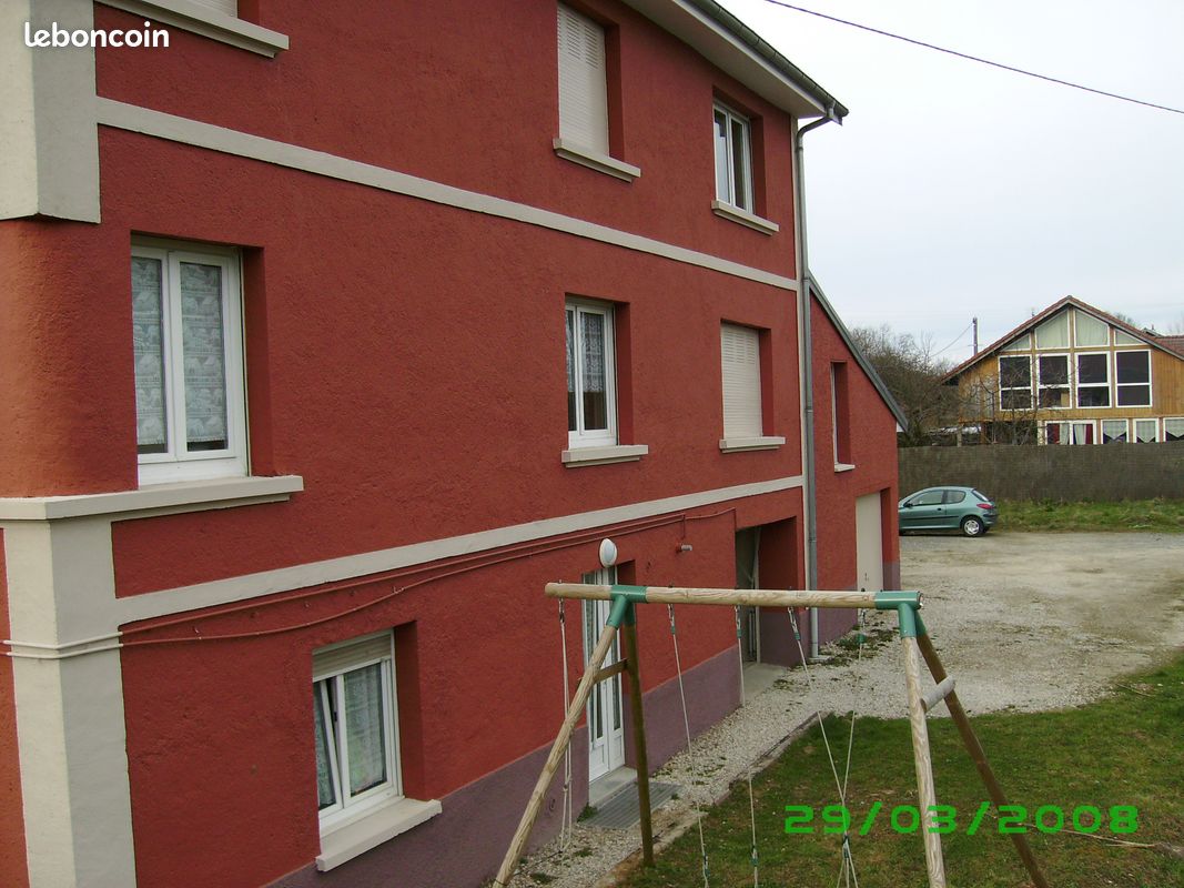 Parking 6 pièces 125 m² · à Bourogne · 125 m² · 930 €