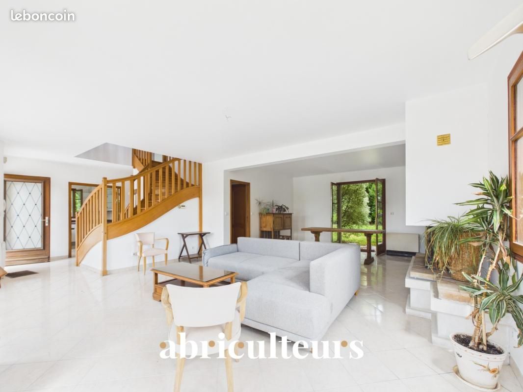 Maison 7 pièces 180 m² · à Saint-Leu-la-Forêt · 180 m² · 660 000 €