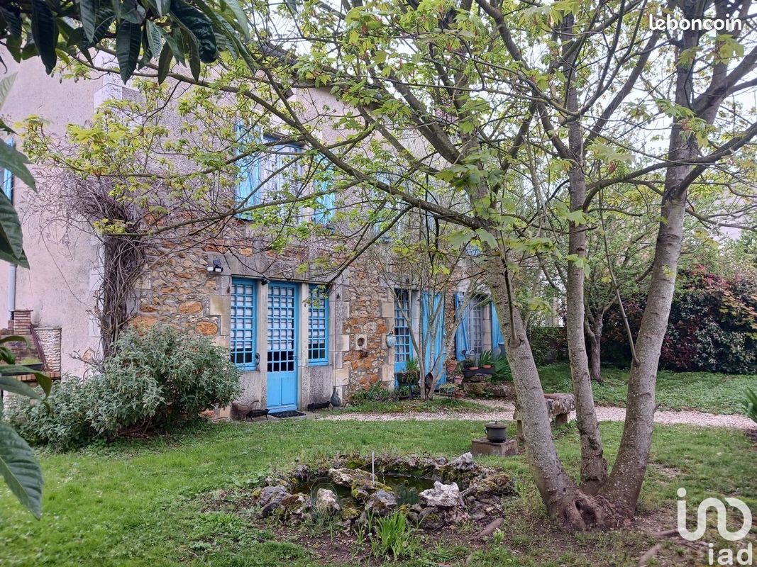 Maison 6 pièces 172 m² - Lhommaizé 86410 (image principale 0)