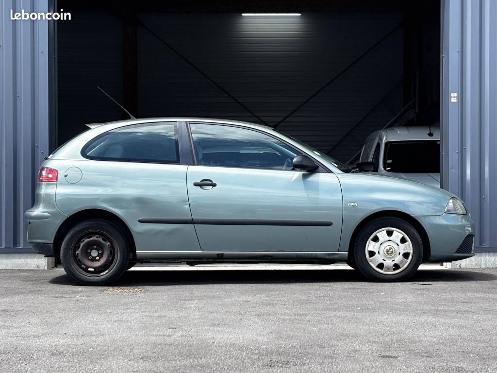 SEAT IBIZA 6L - 1.4i 16V - 75ch - Stella Phase 1 (image 22)