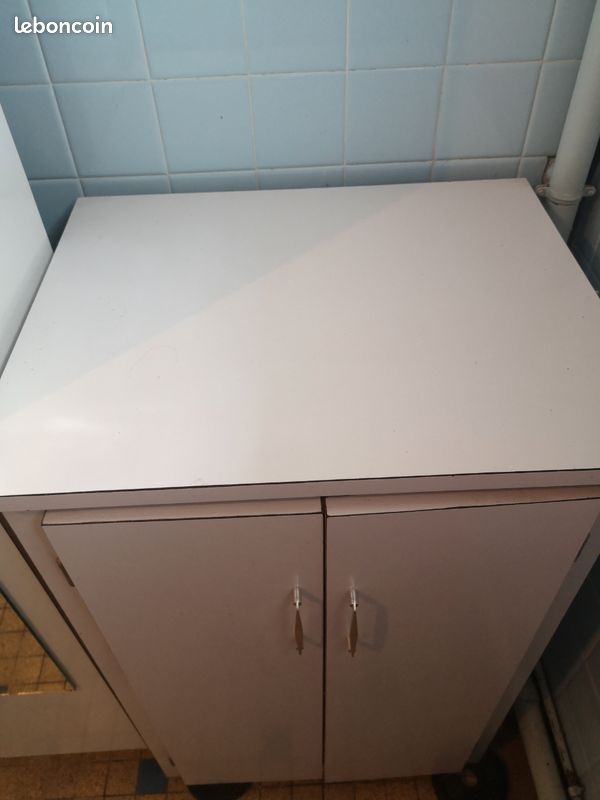 Petit meuble de salle de bain (image 2)