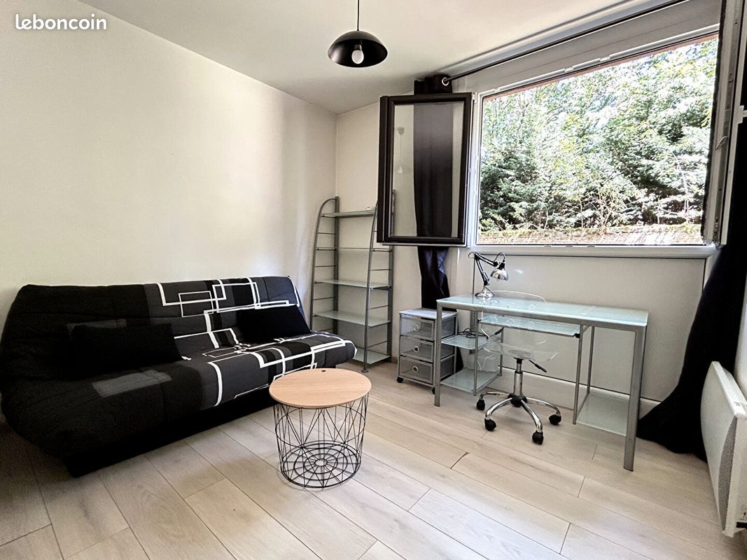 Appartement 1 pièce 16 m² · à Lille · 16 m² · 450 €