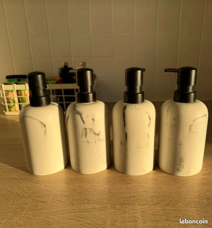 Lot de 4 distributeurs a savon (image 2)