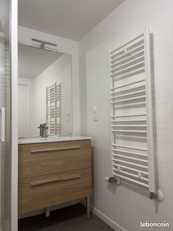 T2 meublé 53 m² – Terrasse 14 m² – Dernier étage – Parking – Saint-Herblain (image 13)