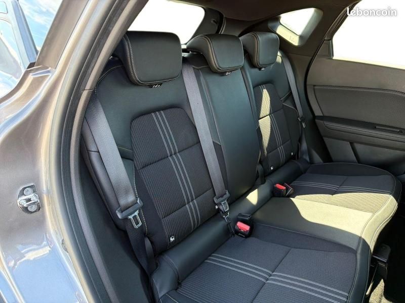 Renault Captur 1.6 E-Tech hybride 145ch Engineered (image 27)