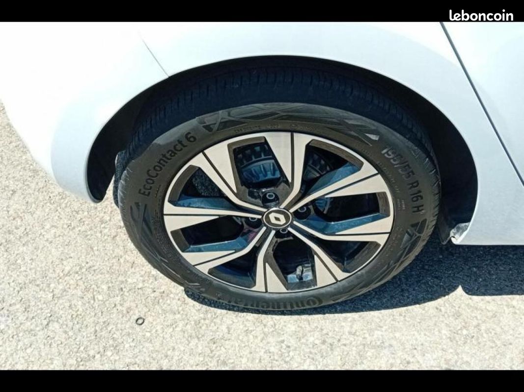 Renault Clio 1.6 E-Tech 145ch full hybrid Evolution (image 11)