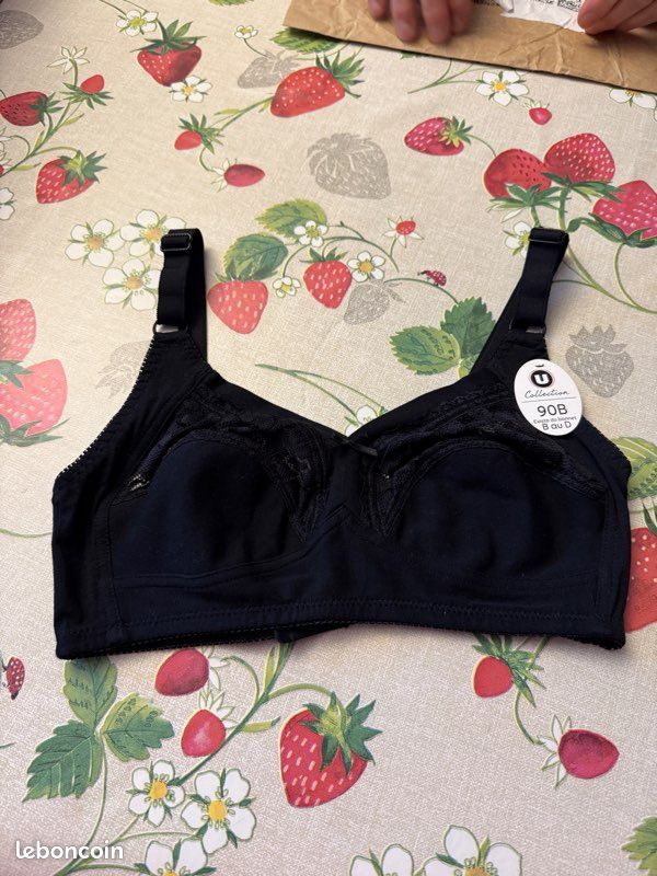 Soutien-gorge Sans Armature U Collection, Taille 90C, Rouge Imprimé, Neuf