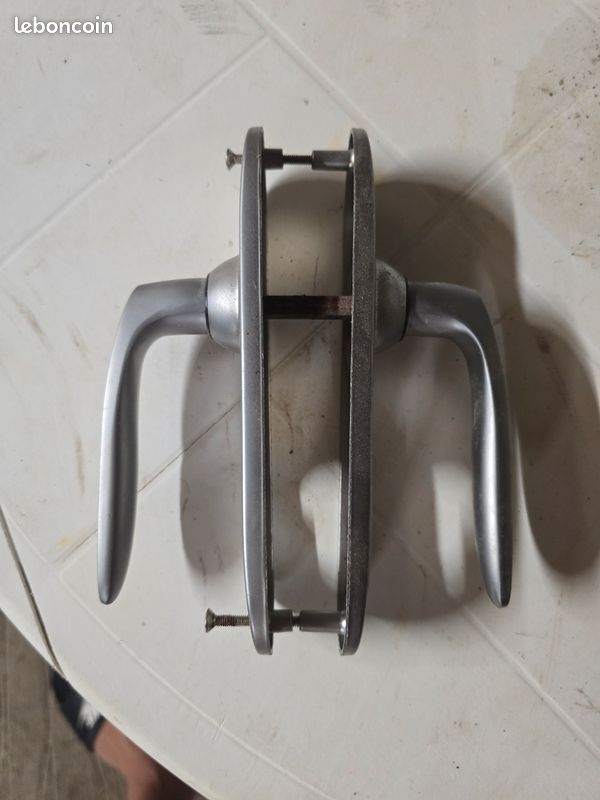 Poignet de porte (image 2)