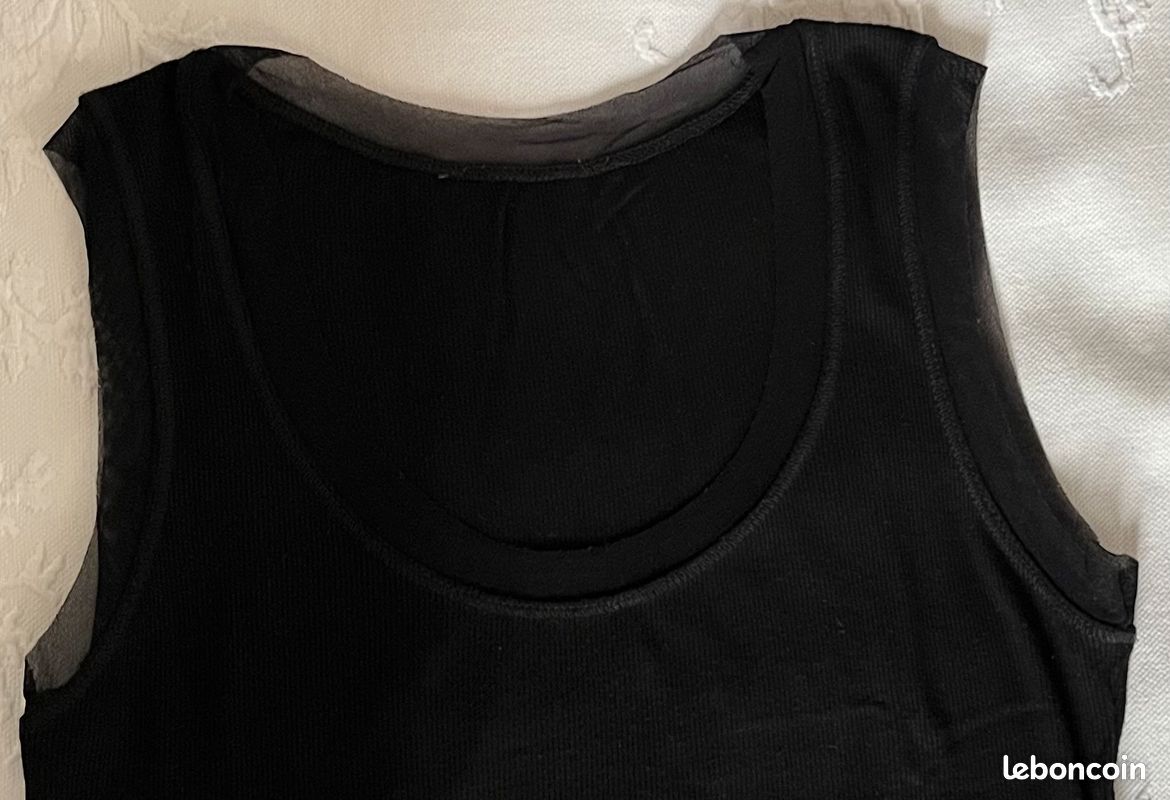 T-shirt raffiné, noir mat finement cotelé et parements en voile (image 6)