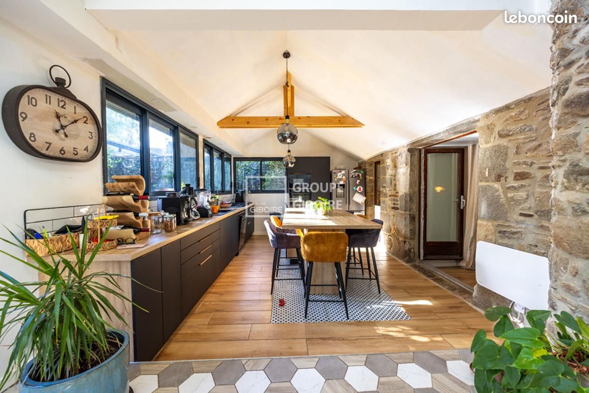 Maison 5 pièces 115 m² · à Saint-Suliac · 115 m² · 892 500 €