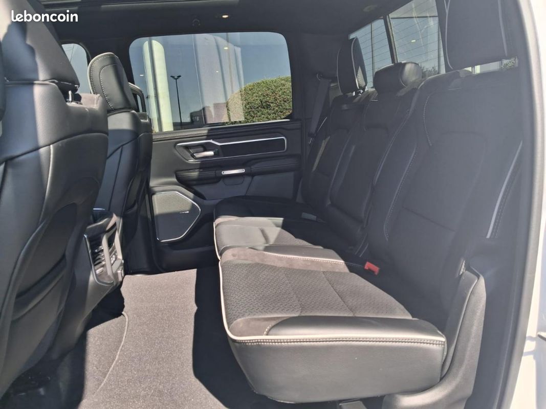 Dodge ram 1500 crew laramie sport night edition air (image 11)