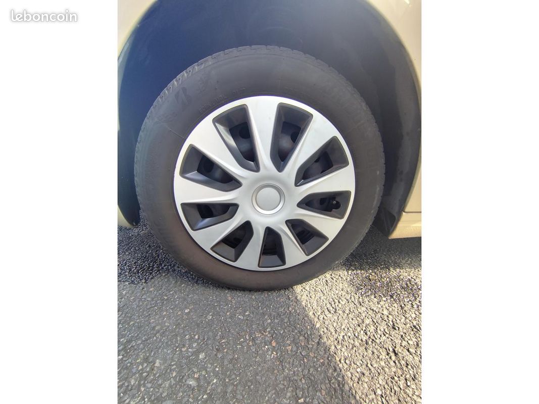 CITROEN C4 1.6i 16V - 110 BERLINE Pack Ambiance PHASE 1 (image 26)