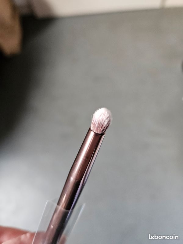 Pinceaux maquillage Hourglass (image 7)