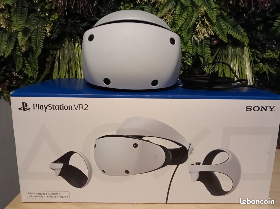 Casque VR2 Sony PlayStation VR2 PS5 + manettes – Très bon état (image 2)