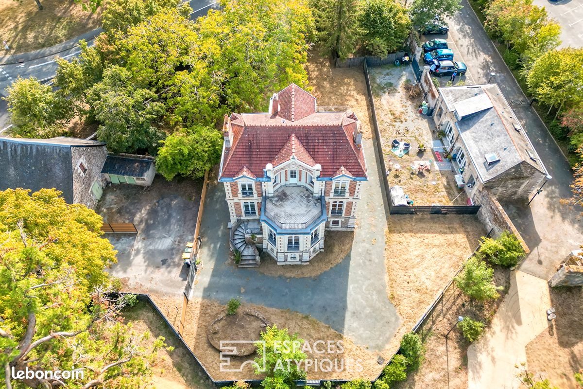 Maison 16 pièces 482 m² · à Angers · 482 m² · 1 316 000 €