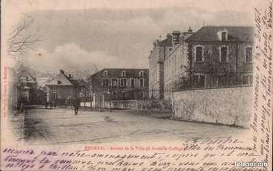 CPA 05 EMBRUN, entrée de la ville, à droite le collége, écrite en 1904, animée (image 1)