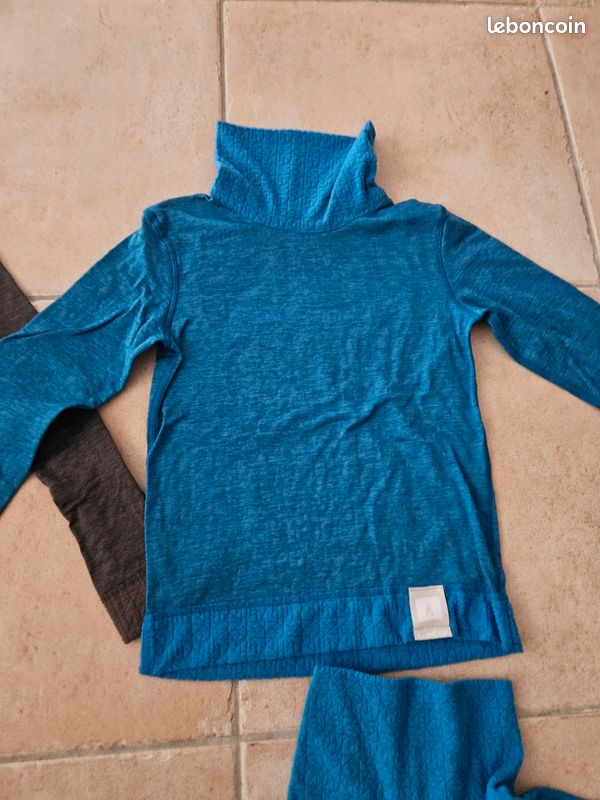 Lot de 4 hauts techniques manches longues 14 ans en excellent état (image 5)