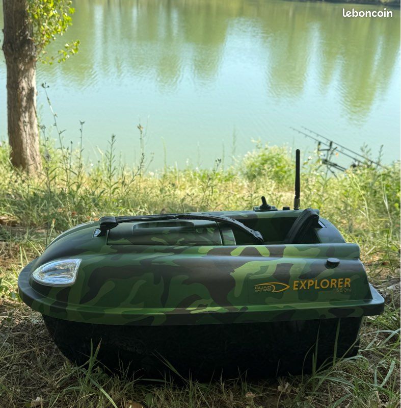 Comment Choisir un Bateau Amorceur - Guide Ultime