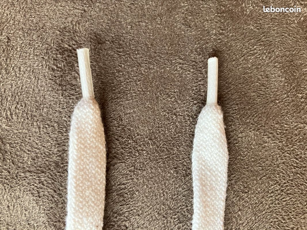Paires de lacets blancs pour baskets – Quant. 12 Paires (image 3)