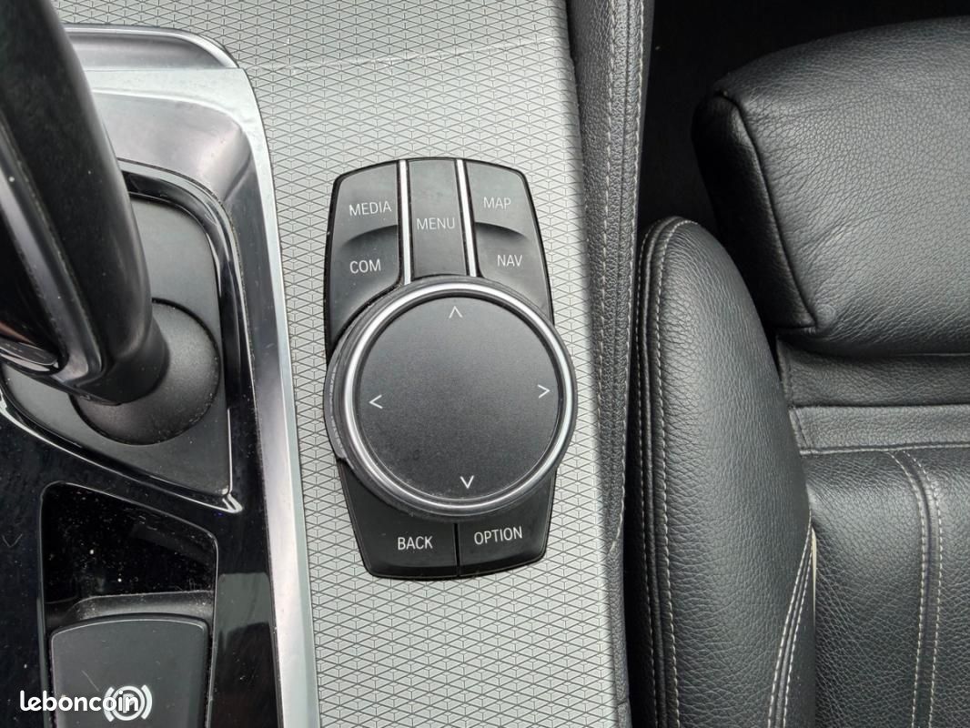 BMW Série 5 G30 520D xDrive 190 ch BVA 8 M Sport Harman Kardon / Toit ouvrant Caméra 360° (image 23)