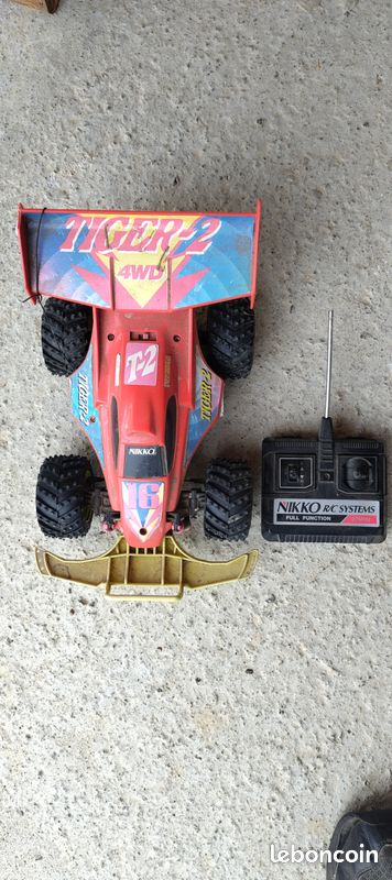 Voiture télécommandée (image 1)