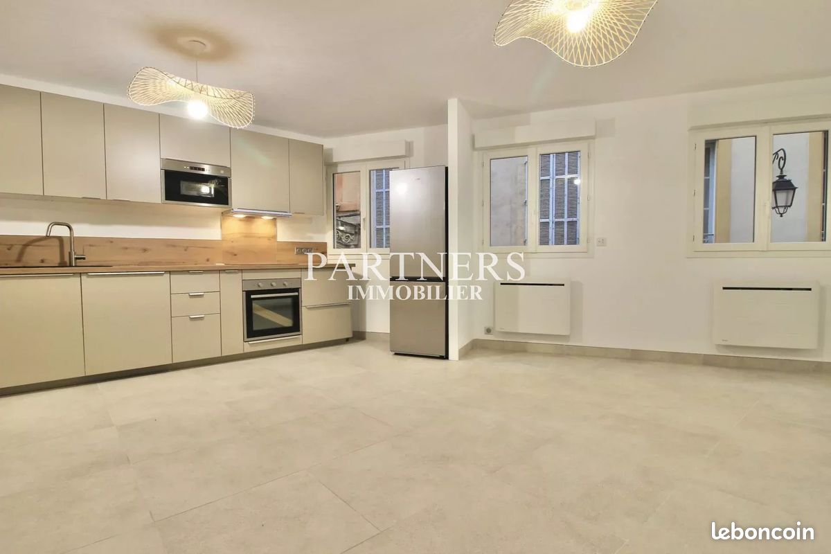 Appartement 2 pièces 48 m² · à Aix-en-Provence · 48 m² · 1 090 €/mois
