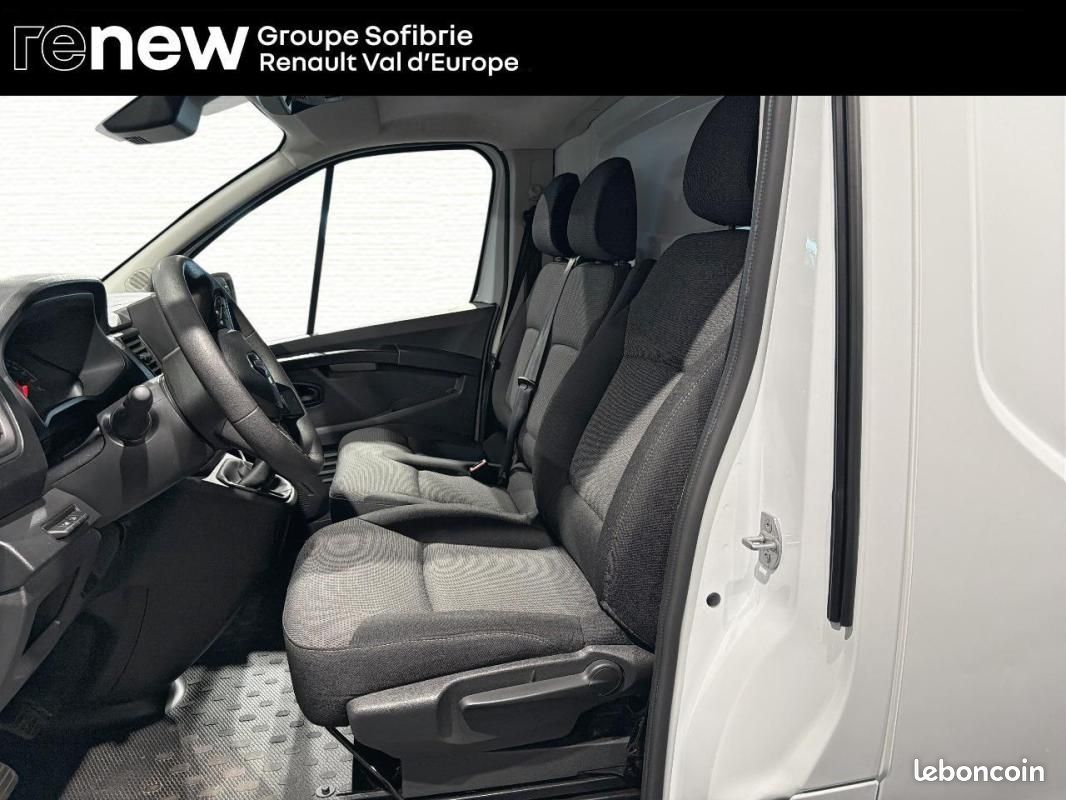 Renault Trafic FOURGON FG BLUE DCI 130 L1H1 3T GSR2 ADVANCE (image 10)