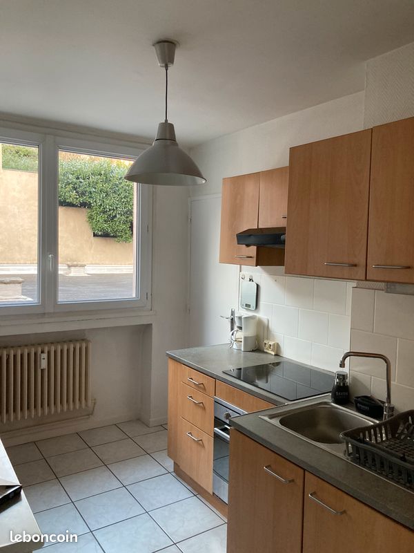 Appartement 2 pièces 47 m² · à Saint-Étienne · 47 m² · 590 €/mois