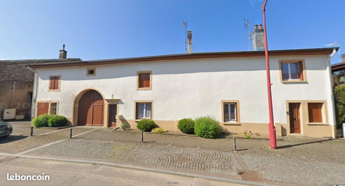 Maison 9 pièces 180 m² · à Dogneville · 180 m² · 159 000 €