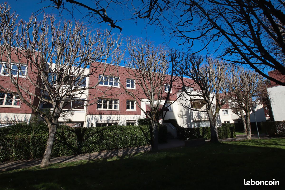 Appartement 4 pièces 82 m² · à Gif-sur-Yvette · 82 m² · 279 000 €