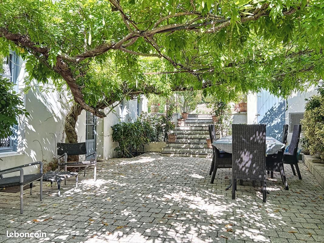 Maison 7 pièces 237 m² · à Saint-Gilles-Croix-de-Vie · 237 m² · 1 250 000 €