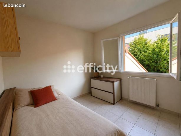 Maison 5 pièces 172 m² — 8