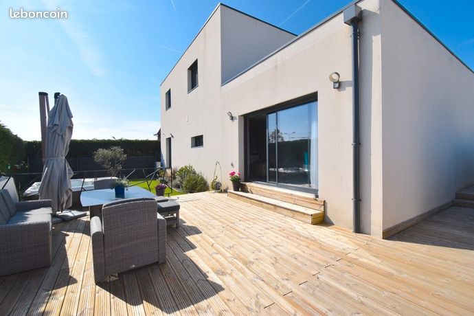 Maison 6 pièces 151 m²